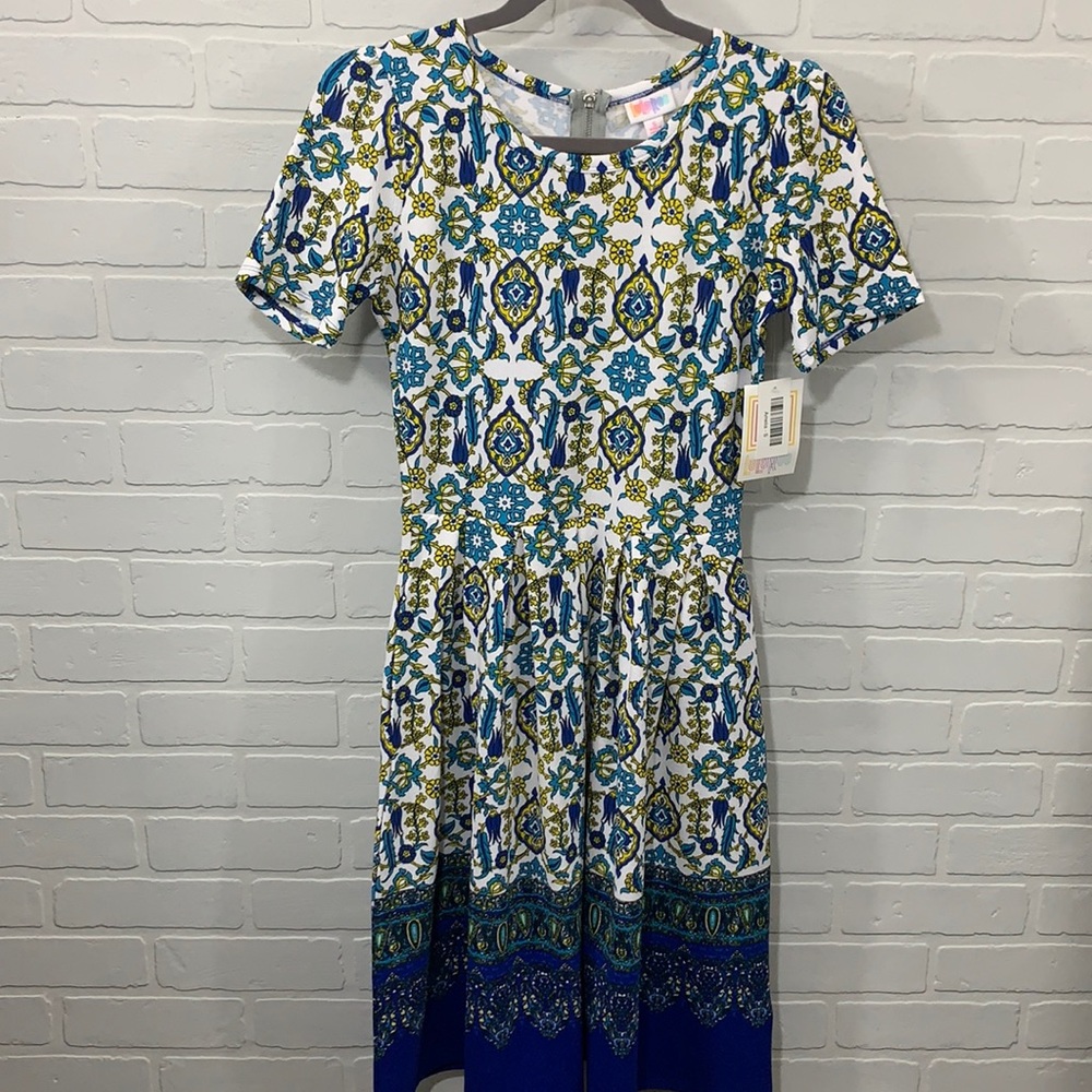 LuLaRoe NWT fit & flare pocket Amelia dress-size S